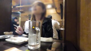 Completely Real [Personal Shooting] [Hidden Shooting] God Slender Hostess Lady Gal Older Sister And Drinking Room At A Tavern...