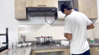 A nice fuck with a new tenant in my building and I fuck her hard until I make her squirt.